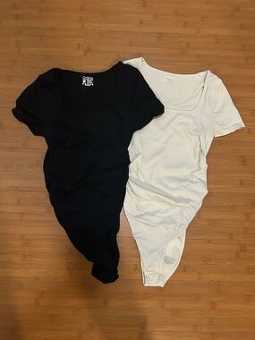 Women’s Scoop Neck Short Sleeve Bodysuits - Black & Cream